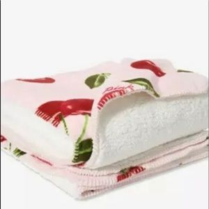 Victoria’s Secret PINK Cherry Sherpa Blanket New